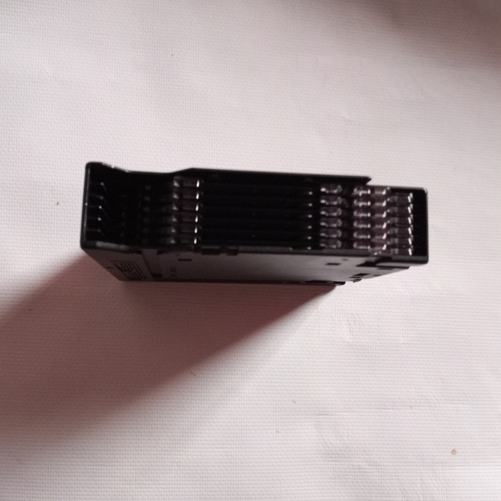 Lexus 1999-2003 RX300 6 Disc CD Magazine - Picture 2 of 4